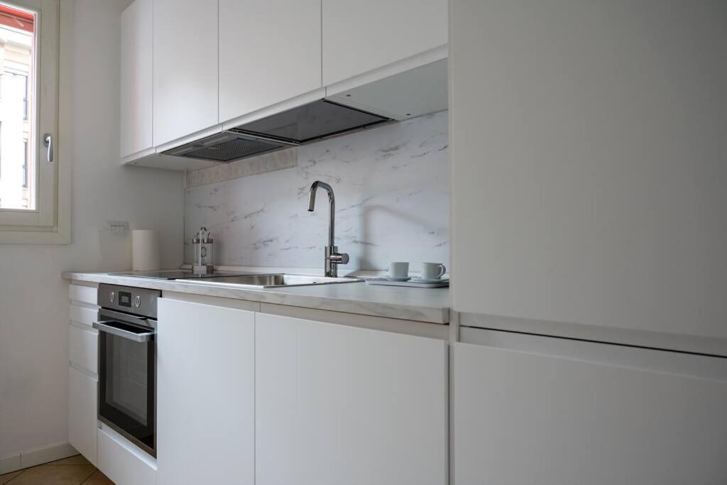 Luminoso Trilocale Affori Centro Appartement Milaan